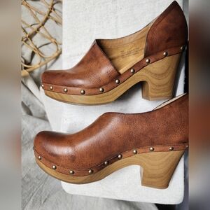 Kork-Ease Tan Leather Mules with Wooden Heel